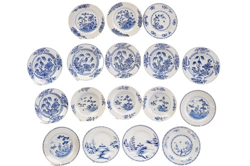 Lot 185 - A set of six Chinese export blue & white soup...