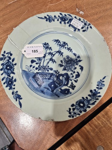 Lot 185 - A set of six Chinese export blue & white soup...