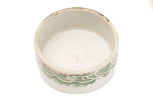 Lot 147 - A Chinese porcelain Famille verte ginger jar &...