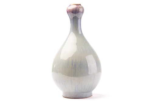 Lot 127 - A Chinese porcelain suantouping vase, the...