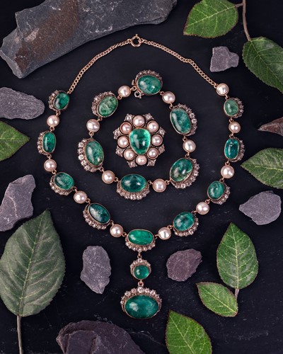 Lot 301 - A 19th-century emerald, old-cut diamond and...