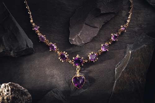 Lot 275 - A Victorian amethyst and seed pearl necklace,...