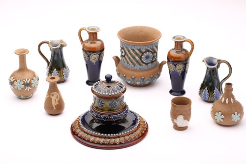 Lot 57 - Mixed lot of Doulton stoneware, and Doulton...