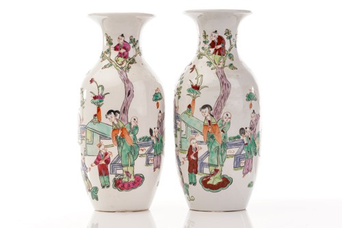 Lot 211 - A Chinese porcelain lozenge shape shallow bowl,...