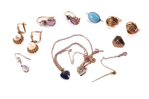 Lot 204 - A collection of a necklace, anklet, earrings...