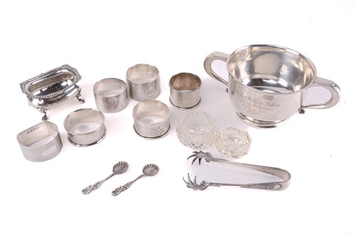 Lot 443 - A small collection of silver to include a two...