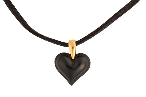 Lot 224 - Lalique - a black 'Amoureuse Beaucoup' heart...