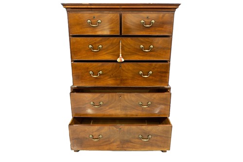 Lot 261 - A George III mahogany chest on chest with...