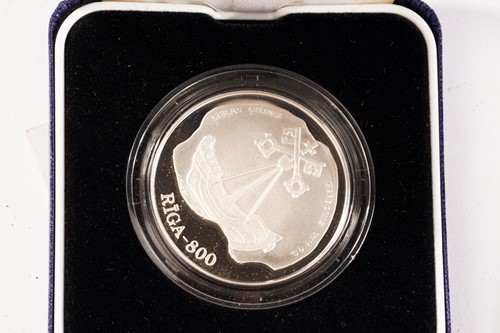 Lot 366 - UK silver and silver proof coins, comprising a...