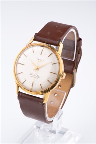 Lot 323 - A Longines Flagship 18ct yellow gold automatic...