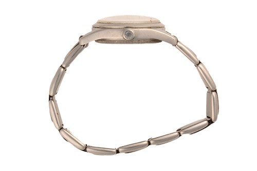 Lot 449 - A Tudor Oyster wristwatch, featuring a swiss...