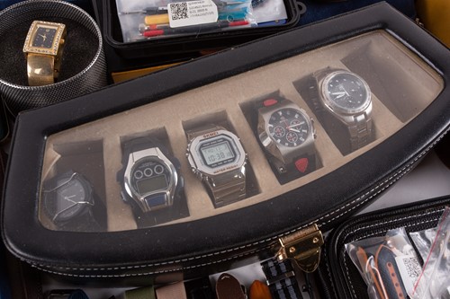 Lot 456 - A mixed lot of 28 watches some of which are...