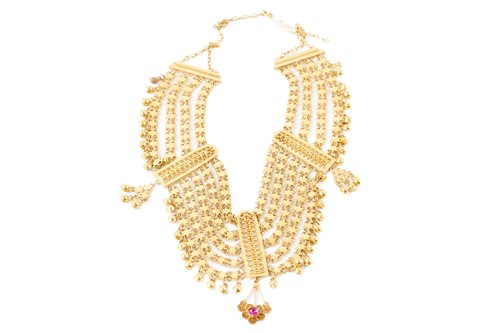 Lot 150 - A yellow gold elaborate fringe style necklace,...