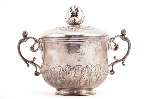 Lot 525 - A Charles II silver porringer and cover, of...