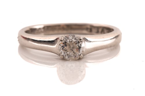 Lot 60 - H. Samuel - A diamond solitaire ring in...