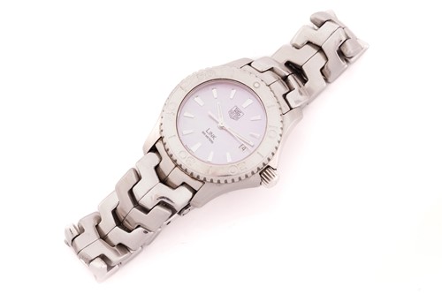 Lot 419 - A Tag Heuer Link Lady's watch, featuring a...