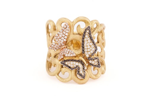 Lot 3 - A diamond butterfly design dress ring, the...