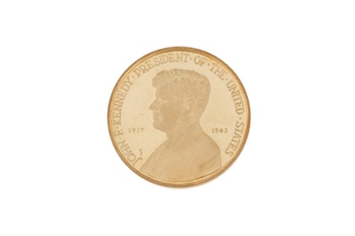 Lot 411 - An 18ct gold J F Kennedy memorial medal, by...