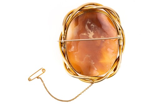 Lot 29 - A large Victorian shell cameo brooch,...