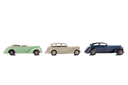 Lot 617 - A Tri-ang 'Minic' Carter Paterson & Pickfords...