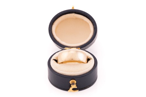 Lot 24 - Two 9ct gold rings and an Art Deco paste-set...