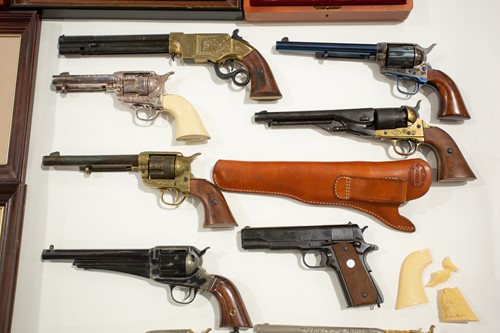 Lot 629 - A cased replica American Civil war confederate...