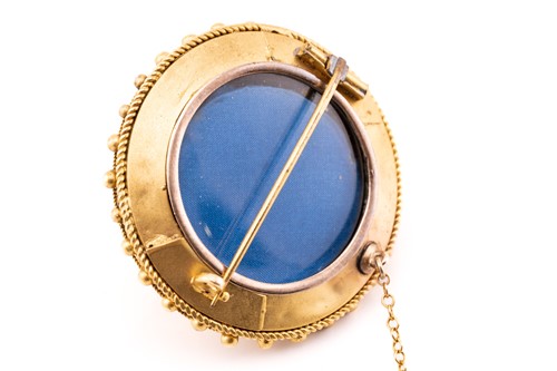 Lot 117 - A Victorian mourning brooch in Etruscan...