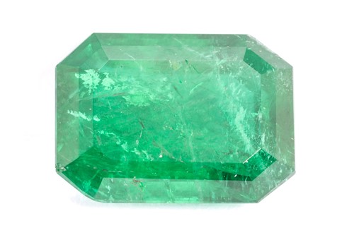 Lot 265 - A 3.16ct loose faceted emerald,...