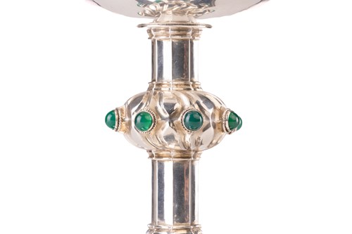 Lot 437 - A silver ciborium, Burns, Oats & Washbourne,...