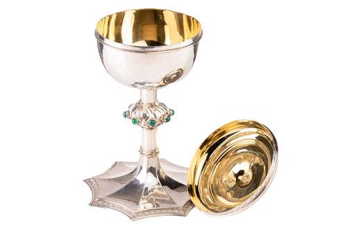 Lot 437 - A silver ciborium, Burns, Oats & Washbourne,...