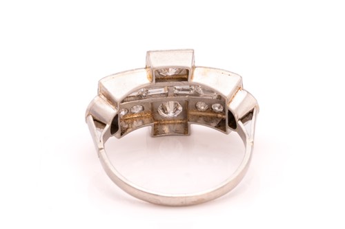 Lot 92 - A French Art Deco diamond ring, centred with a...