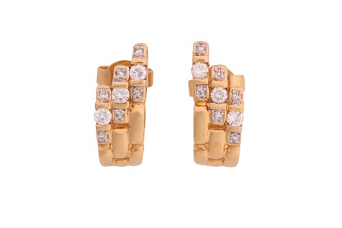 Lot 192 - A pair of diamond earrings in 18ct yellow gold,...