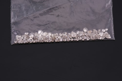 Lot 105 - A 4.22ct melee parcel of loose diamonds...
