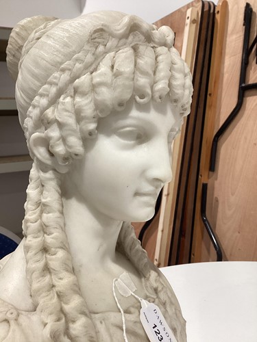 Lot 123 - After Antonio Canova (Italian 1757-1822); a...