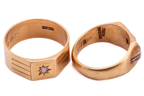 Lot 291 - Two gentleman's diamond set rings in 18ct...