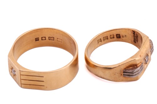 Lot 291 - Two gentleman's diamond set rings in 18ct...