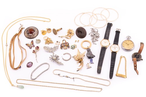 Lot 84 - A collection of costume jewellery including a...