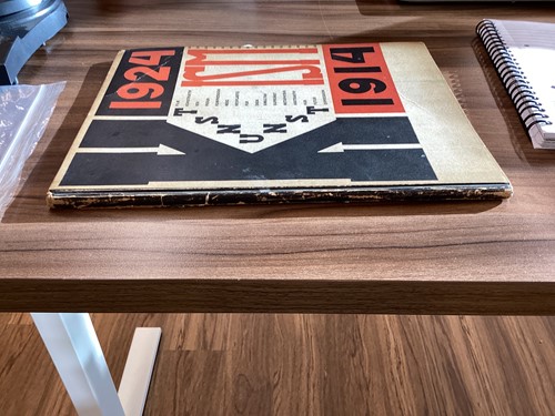 Lot 206 - Lissitzky, El and Art, Hans (publisher); Die...