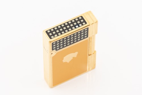 Lot 334 - An S.T. Dupont Limited Edition 'Gatsby' gold...