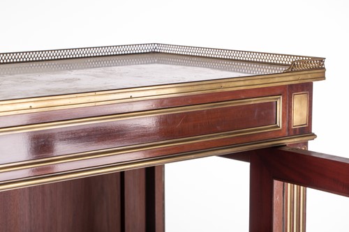 Lot 105 - A French Directoir style marble topped...