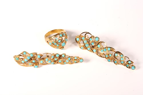 Lot 233 - A pair of turquoise drop earrings and a...