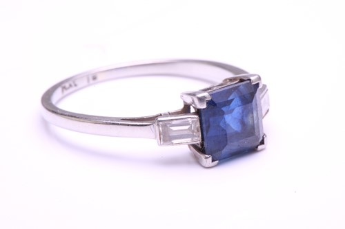 Lot 256 - A platinum, natural sapphire, and diamond...