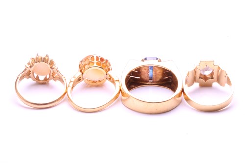 Lot 4 - Four gem-set rings, including an Aqeeq ring...