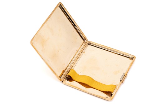 Lot 89 - A 9ct yellow gold cigarette case by Payton,...