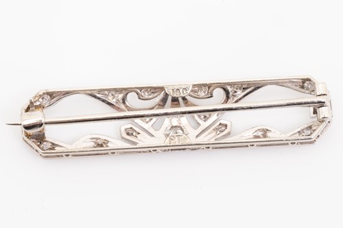 Lot 239 - An Art Deco-style 18ct white gold and diamond...