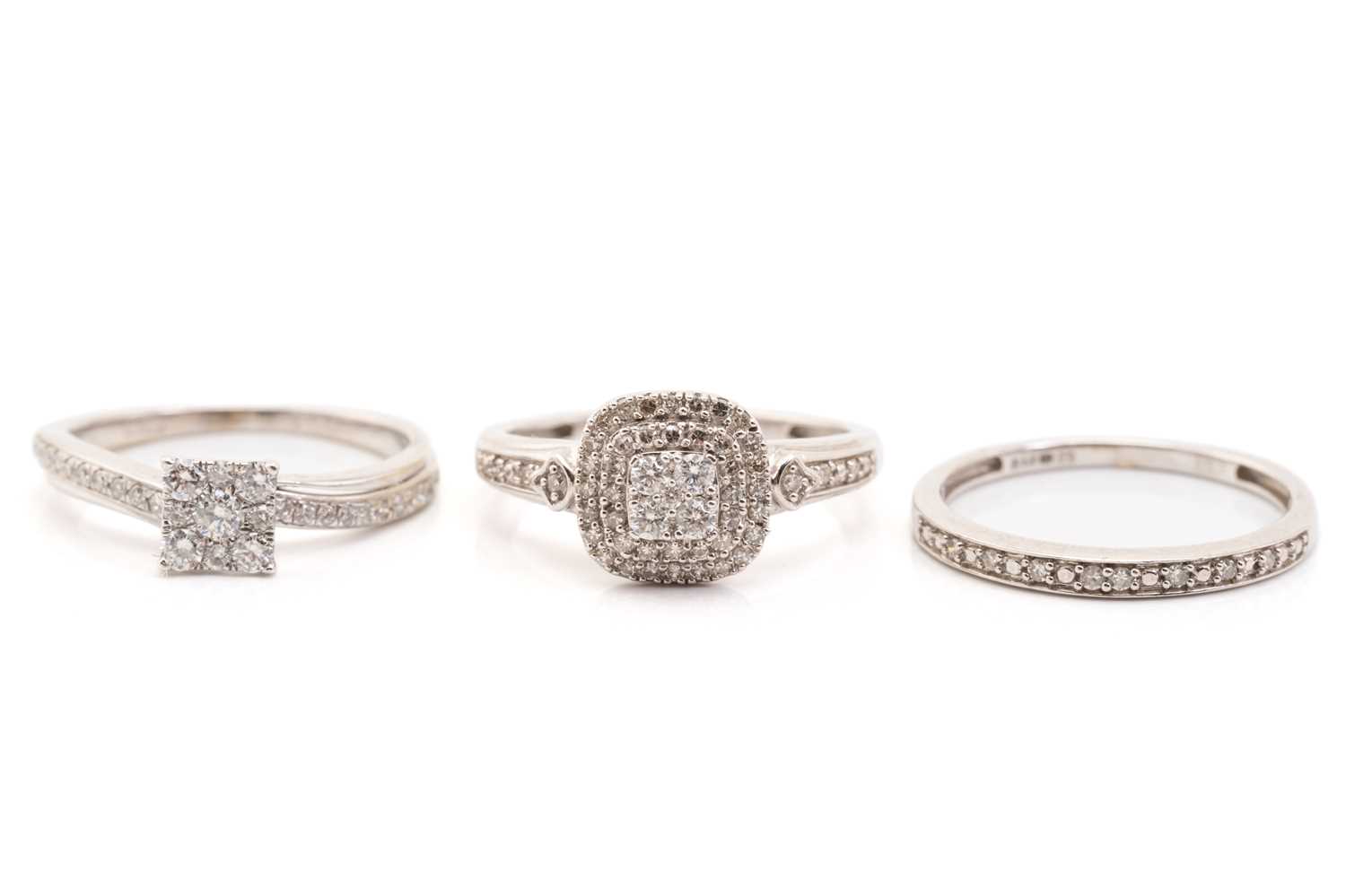 Lot 52 - A diamond bridal set comprising a three tier...