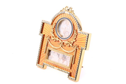 Lot 283 - A presentation cased "Imperial Faberge...