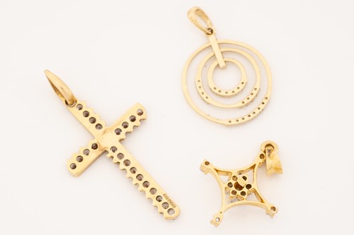 Lot 134 - Two gem-set pendants in 18ct yellow gold and...