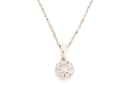 Lot 202 - A diamond set cluster pendant and chain,...