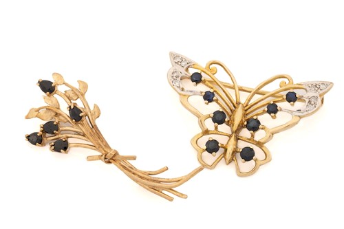 Lot 51 - Two 9ct gold brooches comprising a sapphire...